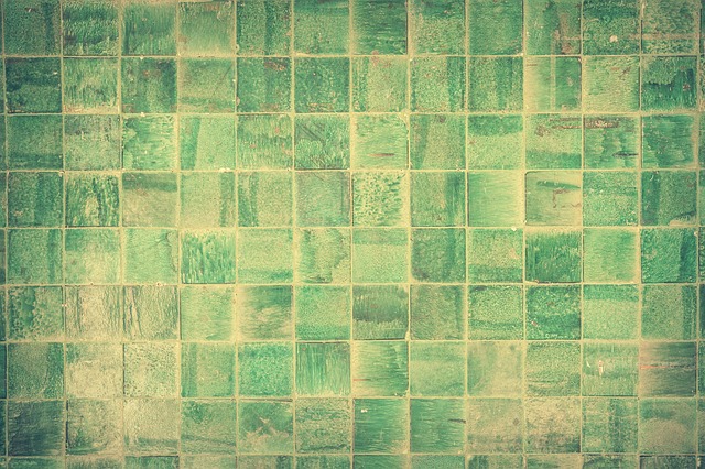 after photo of bathroom tiles cleaned and bright with polished fixtures